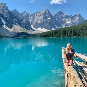 Meet your Posher, Emily